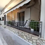 아파트 Luxury Seafront House Nearby Delphi Kirra