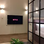Luxury Seafront House Nearby Delphi 아파트