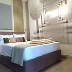 Luxury Seafront House Nearby Delphi