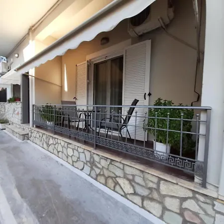 Apartamento Luxury Seafront House Nearby Delphi Kirra