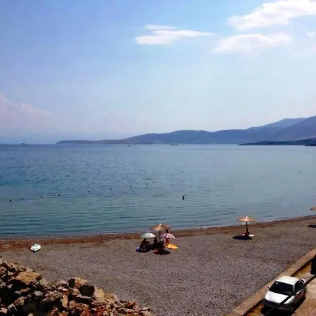 Luxury Seafront House Nearby Delphi