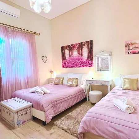 Apartamento Luxury Seafront House Nearby Delphi Kirra