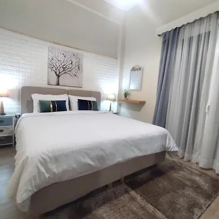 Luxury Seafront House Nearby Delphi * Kirra