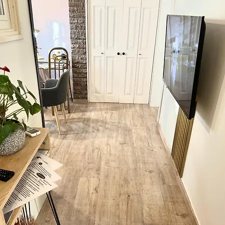 Apartamento Luxury Seafront House Nearby Delphi