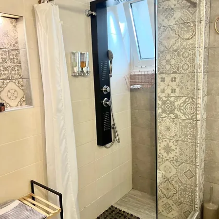 Luxury Seafront House Nearby Delphi *