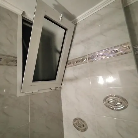 Luxury Seafront House Nearby Delphi Apartment *