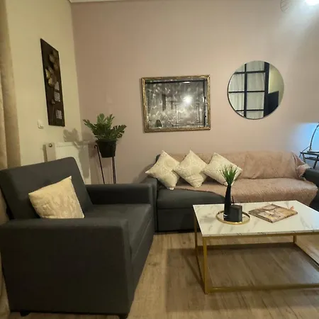 Luxury Seafront House Nearby Delphi Kirra