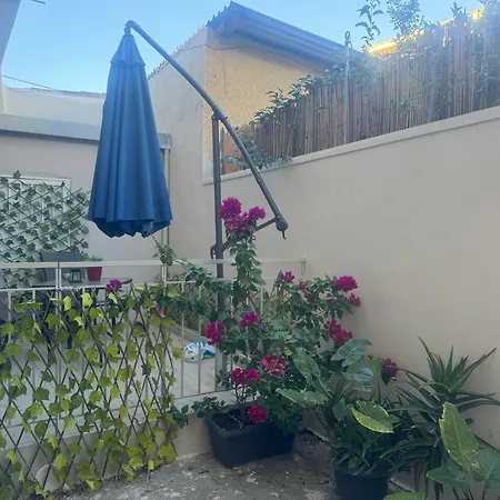 Luxury Seafront House Nearby Delphi *