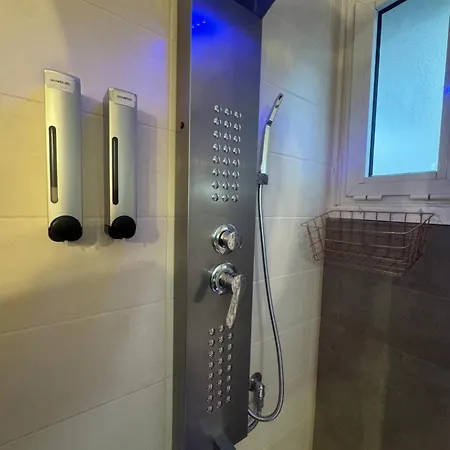 Luxury Seafront House Nearby Delphi