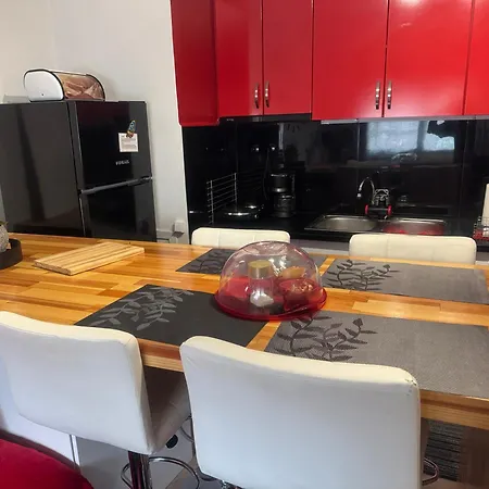 Luxury Seafront House Nearby Delphi Apartment