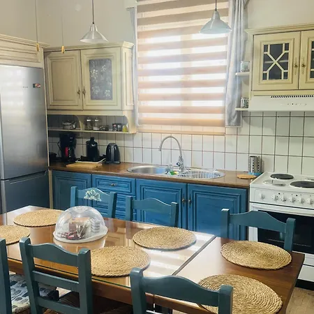 Luxury Seafront House Nearby Delphi *