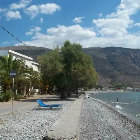 Luxury Seafront House Nearby Delphi Lägenhet Kirra
