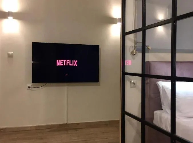 Luxury Seafront House Nearby Delphi Apartment