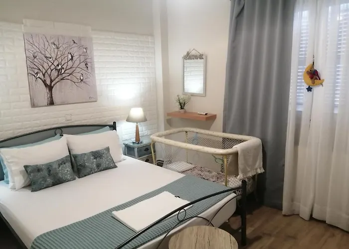 Luxury Seafront House Nearby Delphi * Kirra