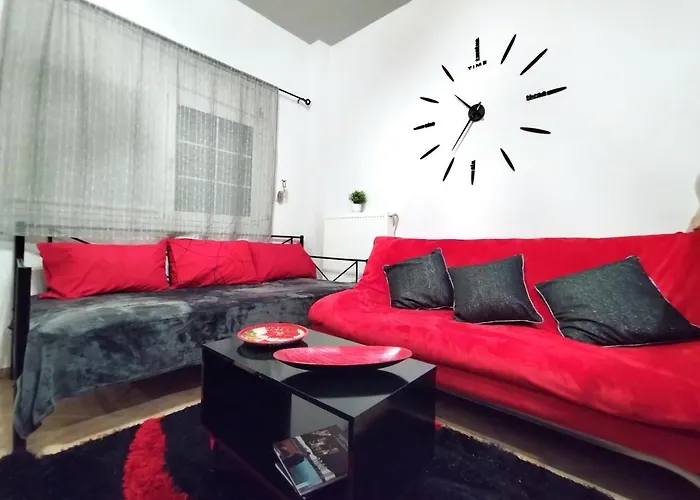 Luxury Seafront House Nearby Delphi Apartment