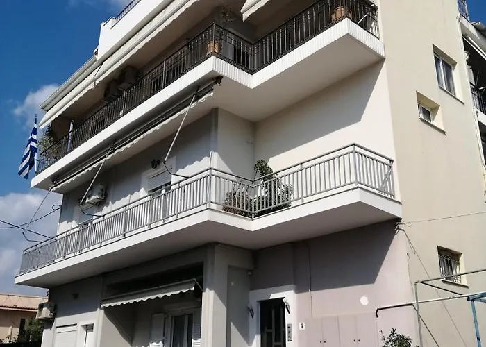 Luxury Seafront House Nearby Delphi