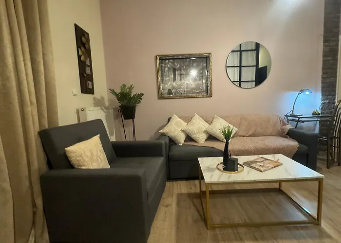 Luxury Seafront House Nearby Delphi Kirra