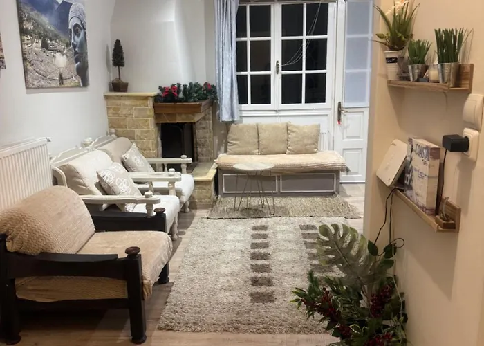 Luxury Seafront House Nearby Delphi * Kirra