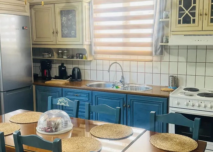 Luxury Seafront House Nearby Delphi *