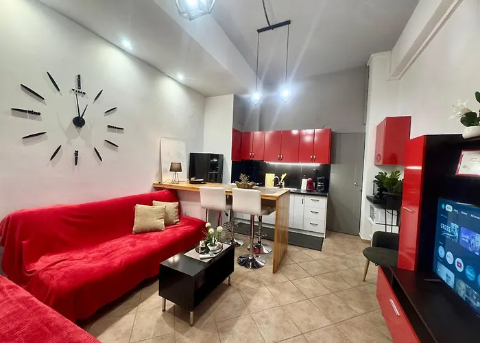 Luxury Seafront House Nearby Delphi Kirra