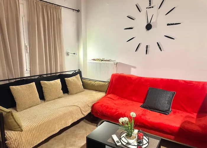 Luxury Seafront House Nearby Delphi Kirra